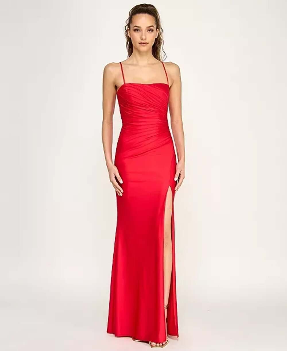 B.Darlin Juniors' Square Neck Red Knit Gown with Side Ruching Size: 7/8 Medium